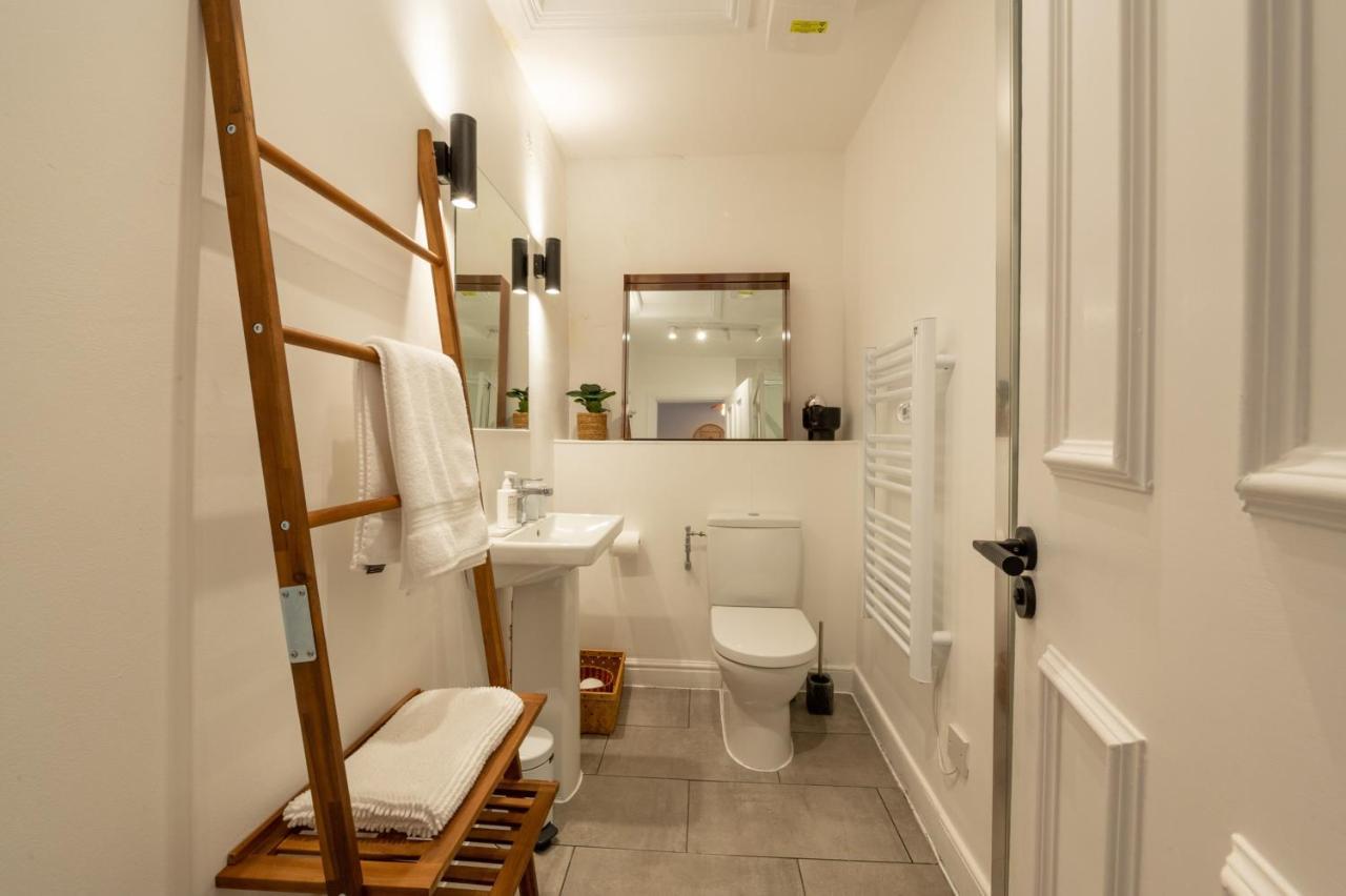 Contemporary Apartment On The Historic Rows เชสเตอร์ ภายนอก รูปภาพ